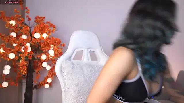 VictoriaHiill from StripChat is Freechat