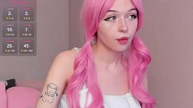 Check-out your craziest wishes with our pick of gaming cams models, featuring big knockers, round tails and tight twats.