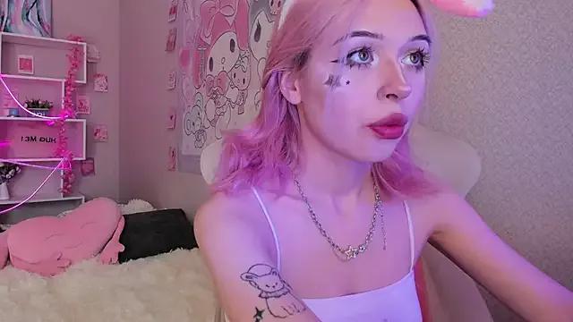 Viivi_Bloom from StripChat is Freechat