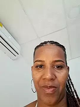 VikysDavis from StripChat is Freechat