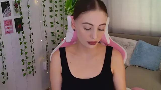 Check-out your craziest wishes with our pick of gaming cams models, featuring big knockers, round tails and tight twats.