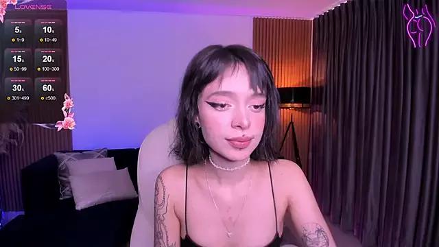 violet_lawrence from StripChat is Freechat