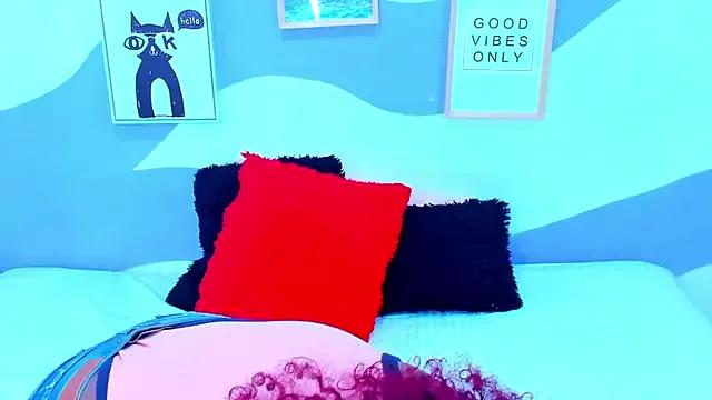 Check-out your craziest wishes with our pick of gaming cams models, featuring big knockers, round tails and tight twats.