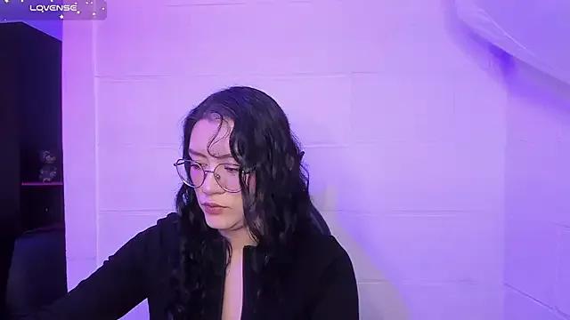 Violetaa_diazz from StripChat is Freechat