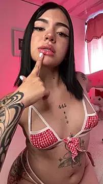 Check-out your craziest wishes with our pick of gaming cams models, featuring big knockers, round tails and tight twats.