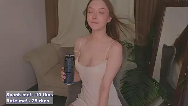 Check-out your craziest wishes with our pick of gaming cams models, featuring big knockers, round tails and tight twats.