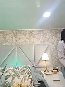 VioletStonee from StripChat is Freechat