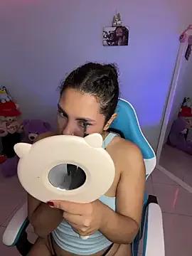 Check-out your craziest wishes with our pick of gaming cams models, featuring big knockers, round tails and tight twats.