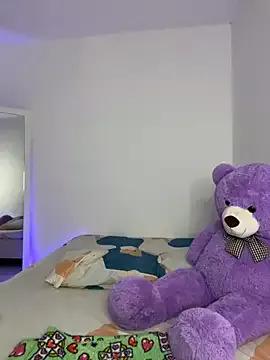 Check-out your craziest wishes with our pick of gaming cams models, featuring big knockers, round tails and tight twats.