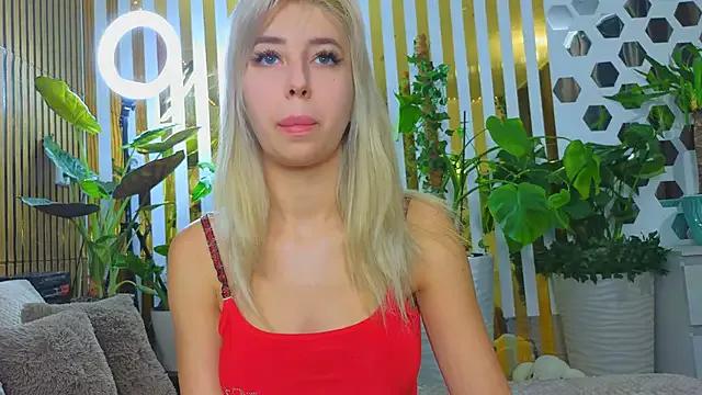 Violetttttta from StripChat is Freechat
