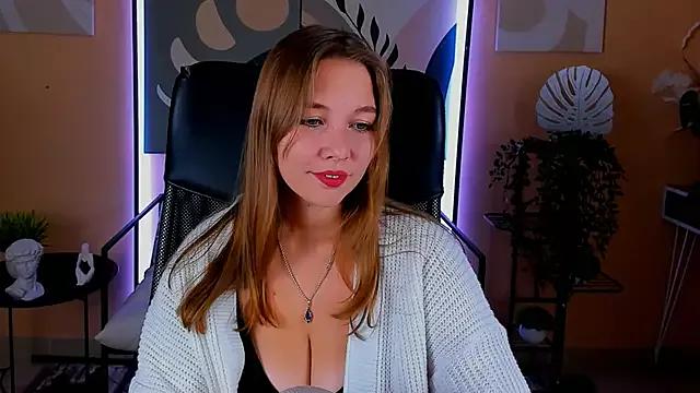Check-out your craziest wishes with our pick of gaming cams models, featuring big knockers, round tails and tight twats.