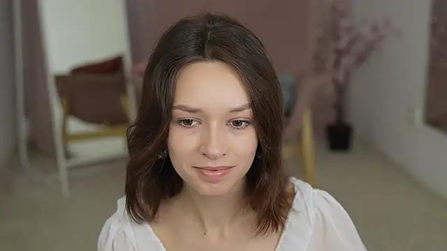 VivianLy_ from StripChat