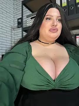 Check-out your craziest wishes with our pick of gaming cams models, featuring big knockers, round tails and tight twats.