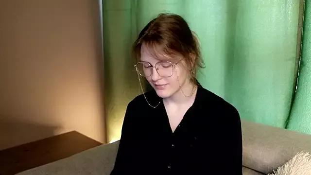 WandaEldon from StripChat is Freechat