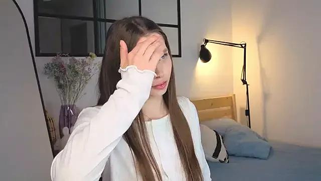 wavemary from StripChat is Freechat