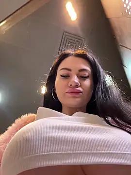Check-out your craziest wishes with our pick of gaming cams models, featuring big knockers, round tails and tight twats.