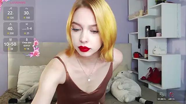 White_Lioness from StripChat is Freechat