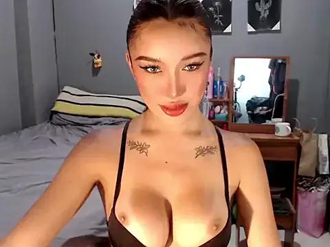 wiggle_nibble from StripChat