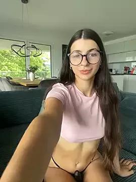Wildberry_ from StripChat is Freechat