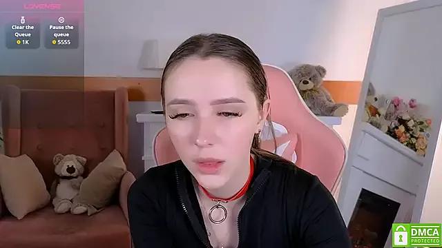 Check-out your craziest wishes with our pick of gaming cams models, featuring big knockers, round tails and tight twats.