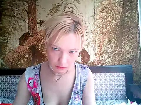 WildMissNiks from StripChat is Freechat
