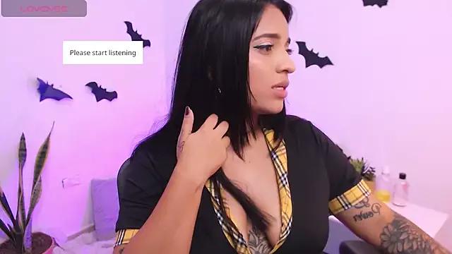 Wildrachel4u from StripChat is Freechat