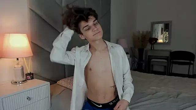 Willie_Miler from StripChat is Freechat