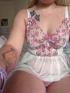 xxcurvyjessiexx from StripChat is Freechat