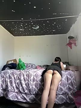 XXlolaXX from StripChat is Freechat