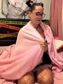 Photos of xxx_PocahontaSS from StripChat is Freechat