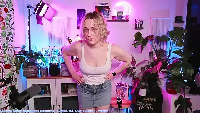 xzoeyryanx from StripChat is Freechat