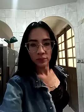 YaraDuarte from StripChat is Freechat