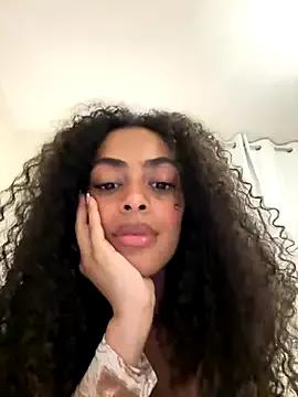 yasmingarcia from StripChat is Freechat