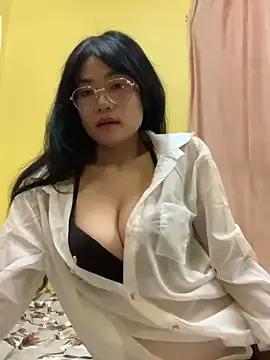 YayeeShow from StripChat is Freechat