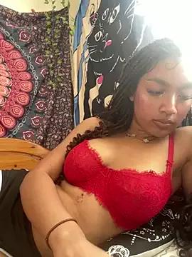Photos of yazmineee1 from StripChat is Freechat