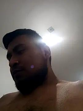 YoSoyLittleBoy from StripChat is Freechat