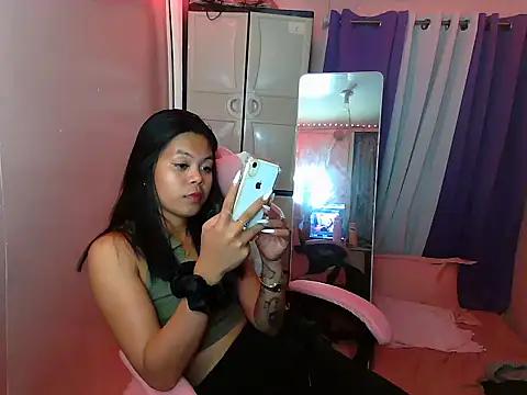 Check-out your craziest wishes with our pick of gaming cams models, featuring big knockers, round tails and tight twats.