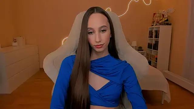your_emily_ from StripChat is Freechat