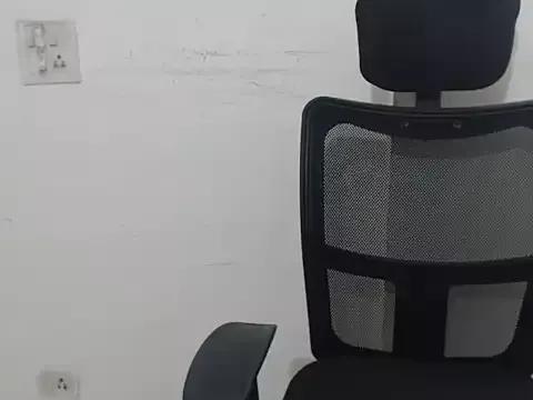 your_nikkii from StripChat is Freechat