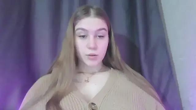 yourhoney_Lola_ from StripChat is Freechat