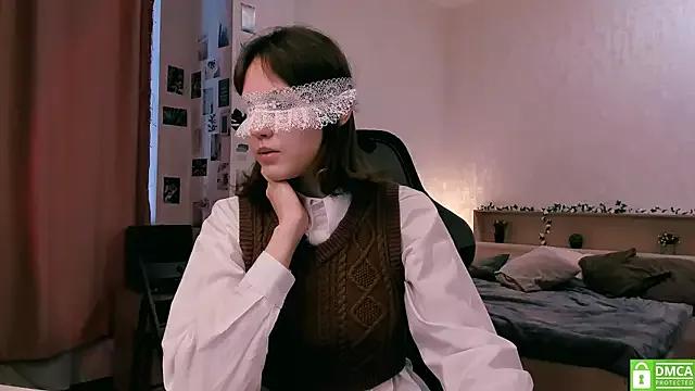 yourlovelystreamer from StripChat is Freechat