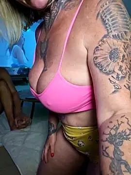 Check-out your craziest wishes with our pick of gaming cams models, featuring big knockers, round tails and tight twats.