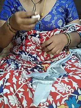 yours-kavaya from StripChat is Freechat