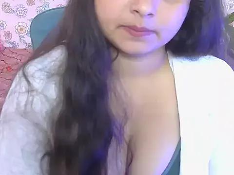 yours-riyaa from StripChat is Freechat