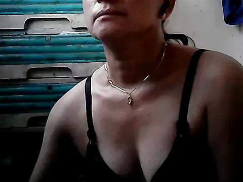 yoursPinayMama1682 from StripChat is Freechat