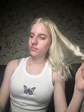 YourSunnyBabyLove from StripChat is Freechat