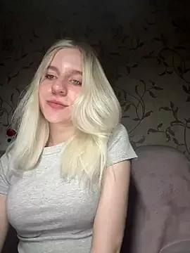 YourSunnyBabyLove from StripChat is Freechat