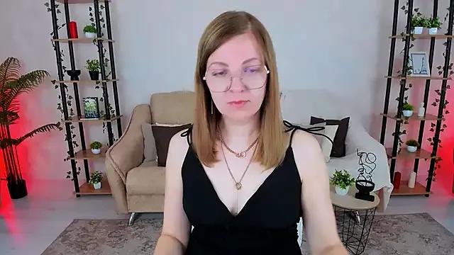 YourUniversee from StripChat is Freechat