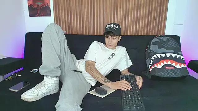 Zacktk7 from StripChat is Freechat