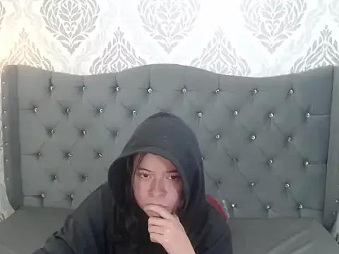 zafiralittle from StripChat is Freechat